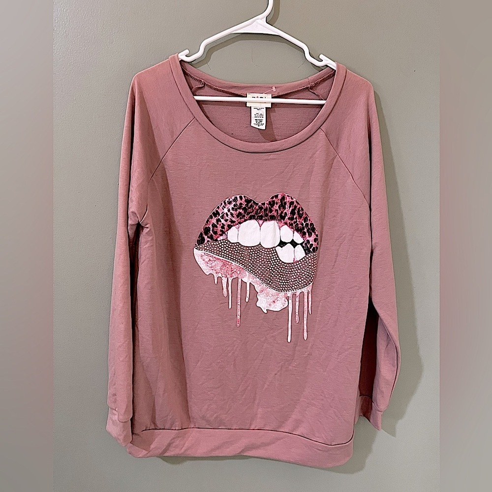 BiBi Leopard Lips Clothes Animal Print 
Leopard Print Lip Mouth Kiss MED